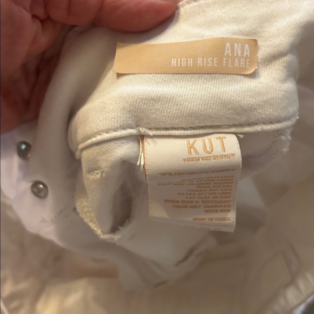 Kut from the Kloth white Ana flare jeans - Picture 3 of 4